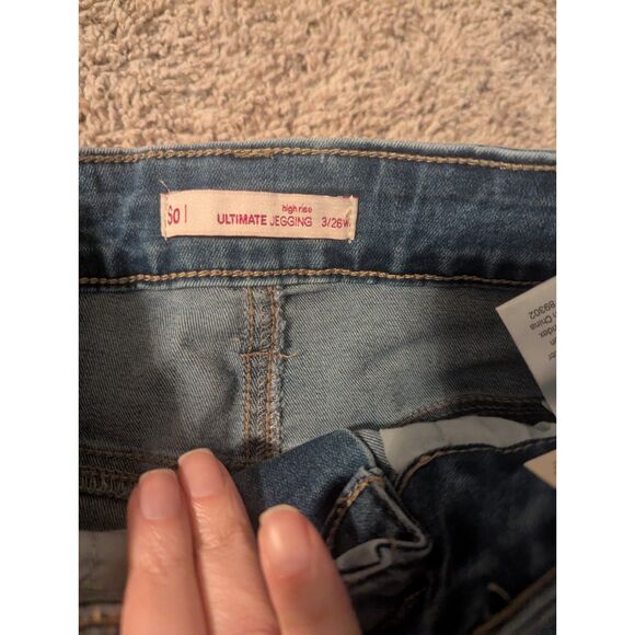 NWT SO High Rise Ultimate Jegging Junior’s 3/26 Classic Denim - Picture 4 of 6